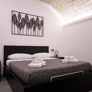 Amare - Elegant Italien