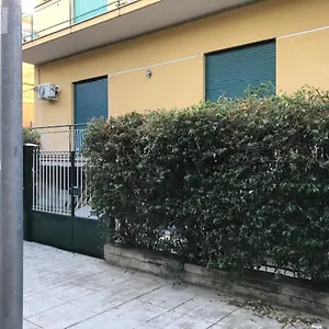 https://mondello-sea.sicilyhotelsitaly.net